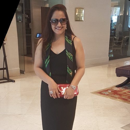 Soniyah Sidhu Owner Jinders Singapore